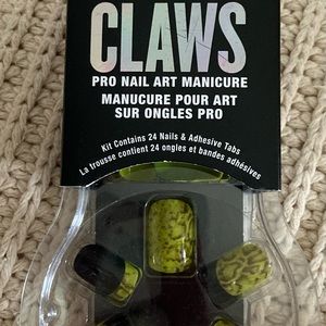 SINFULCOLOR Claws Snake Charmer Nail Art NIP